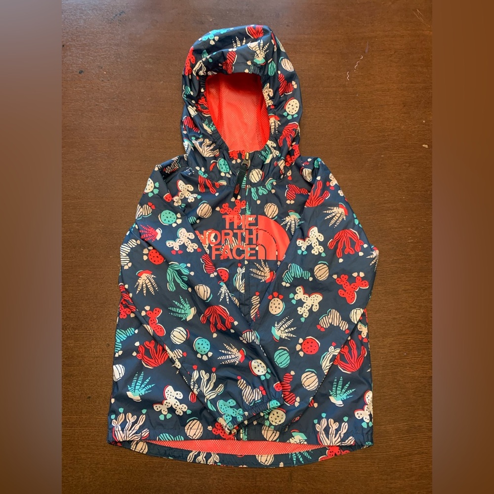 Girl’s The North Face Windbreaker